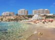 Пляж Golden Bay на Мальте